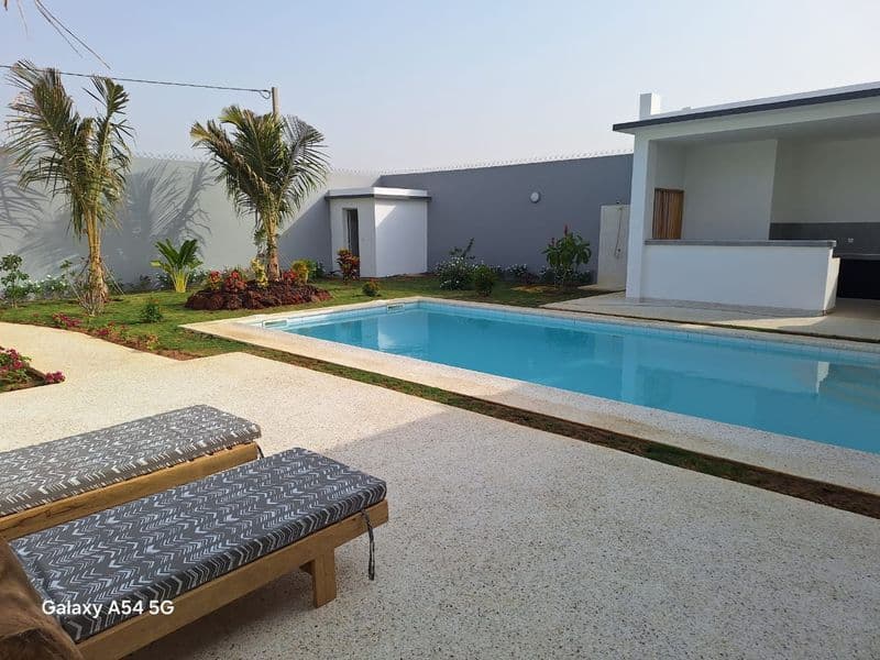 Villa 4 chambres 220 m² — Allée Milliardaire, Ngaparou