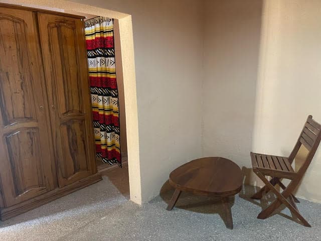 Dressing et coin salon