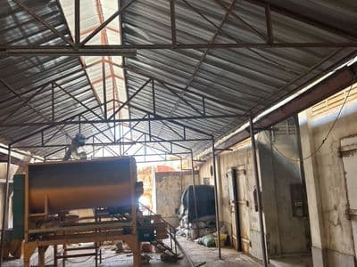 L'intérieur du hangar