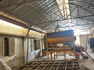 Le hangar, autre vue