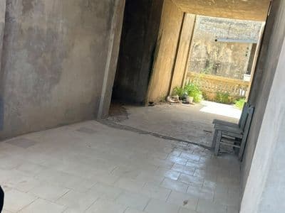 Un local du rez-de-chaussée