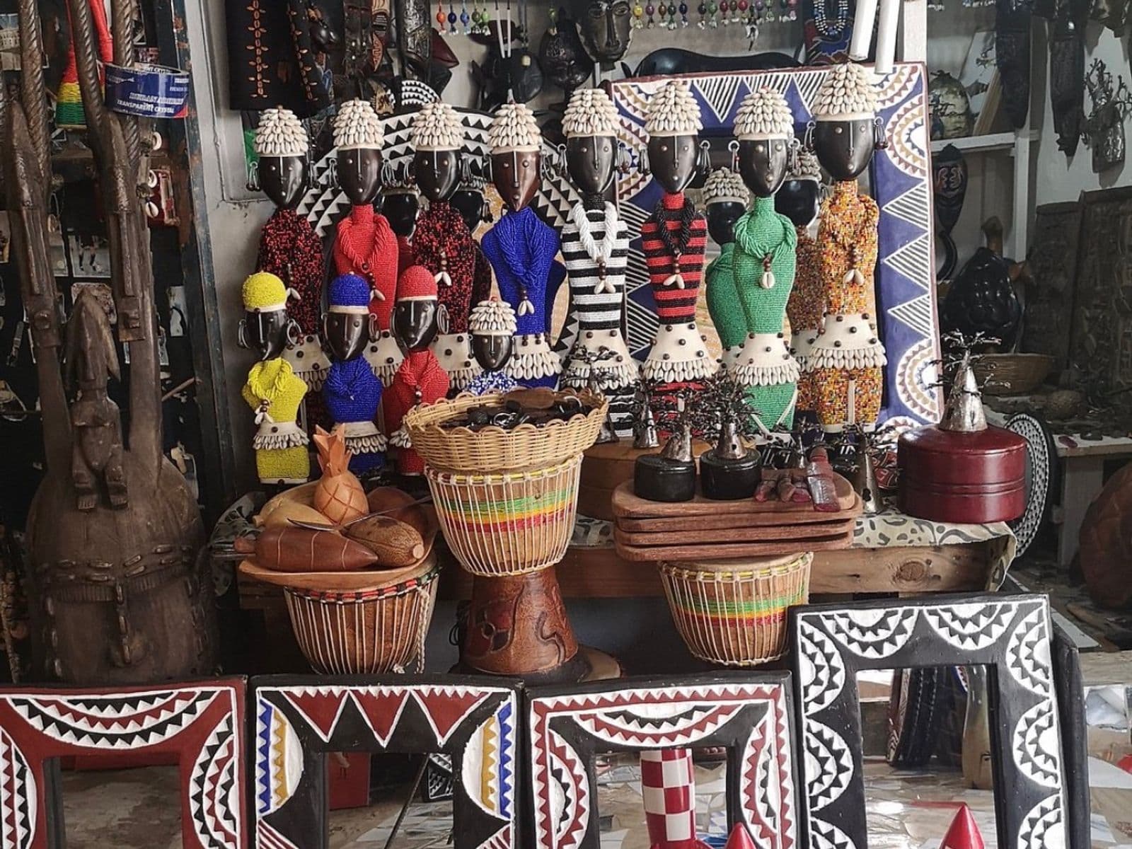 Marché artisanal de Ngaparou