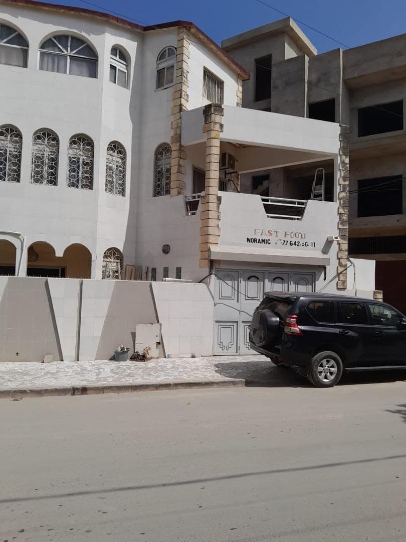 Villa de 228 m² à Liberté 6 Extension, Dakar